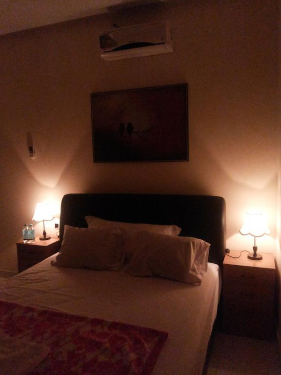 Beto Guesthouse Kalasan Exteriör bild